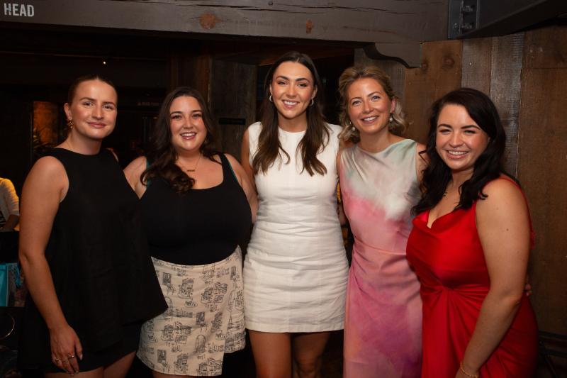 Bride to be enjoys night out in Tullamore with friends ahead of wedding