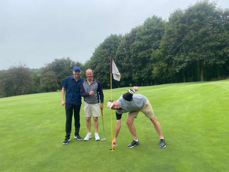 Offaly hurling legend shows off golf skills with incredible hole in one