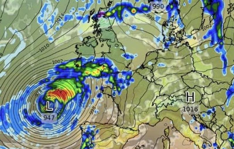 Offaly weatherman debunks Ireland Hurricane Kirk threat as he gives forecast update