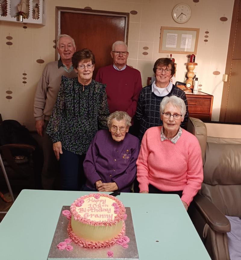 Offaly woman celebrates her 108th birthday at home with her family