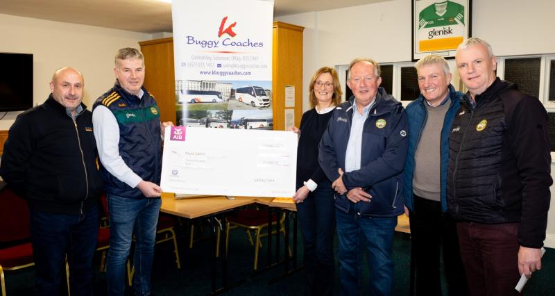 Lucky winner of Offaly GAA Lotto Jackpot picks up cheque for €20,000