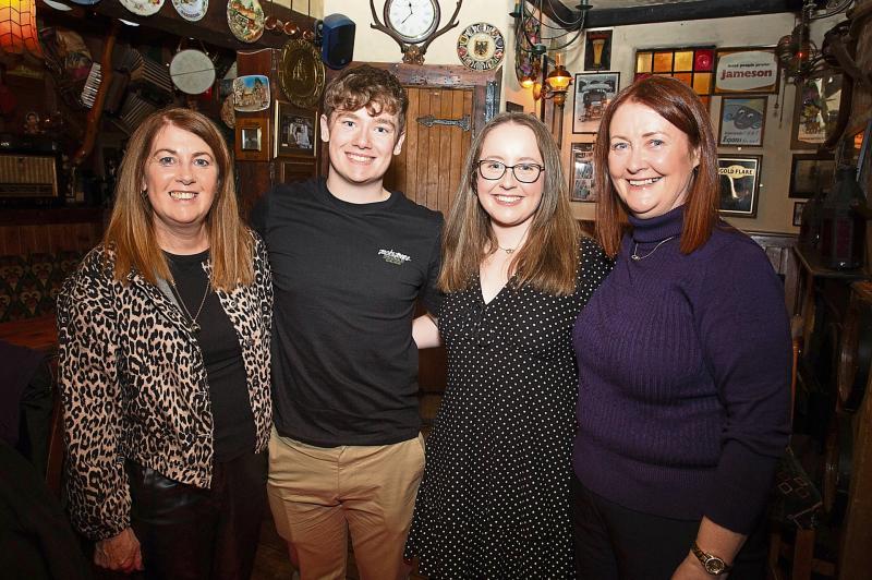 Roisin celebrates special birthday with family and friends in Tullamore