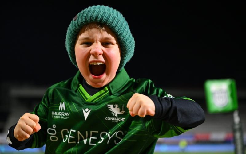 PICTURE: Offaly boy goes west to support Connacht Rugby against Cardiff in URC