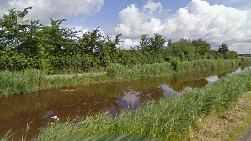 Emergency services attend scene after car enters Grand Canal in Offaly 