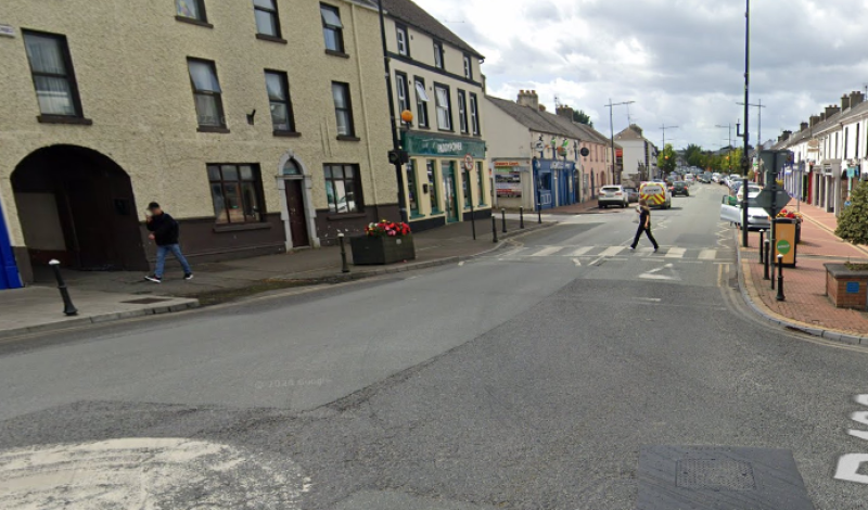 'He's going to be killed' - Boy spotted in dangerous act on busy Offaly road