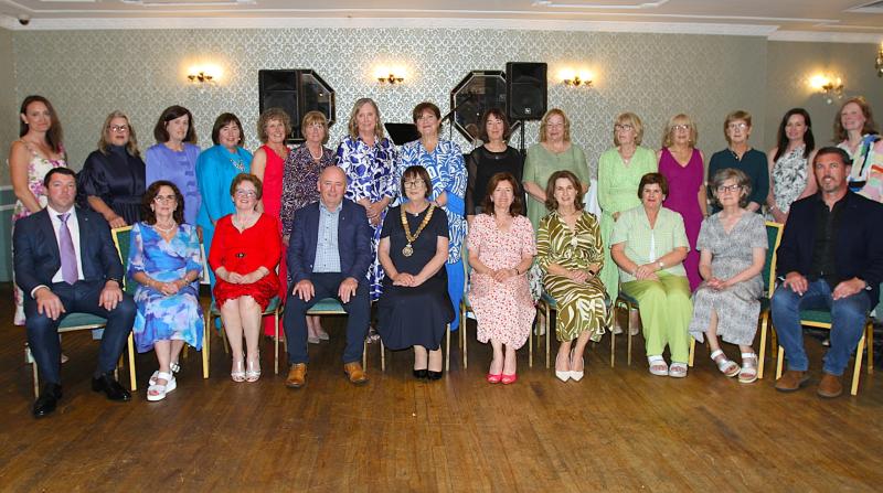 Offaly INTO branch makes presentation to teachers who retired recently