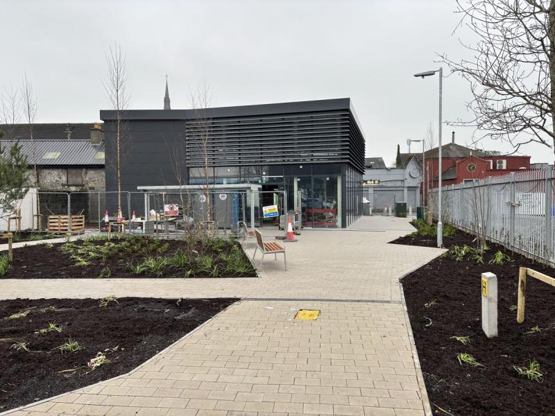 Newly constructed cafe unit beside supermarket in Tullamore now on the market