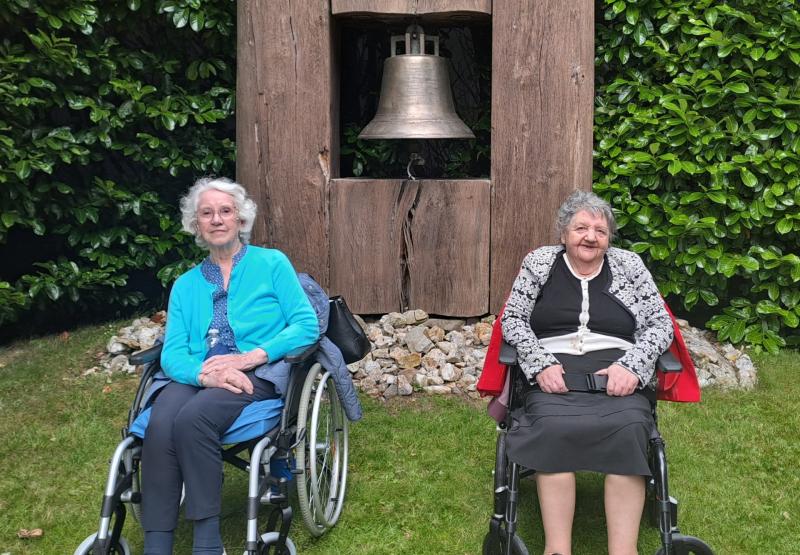 Roscrea's Dean Maxwell residents visit Áras an Uachtaráin
