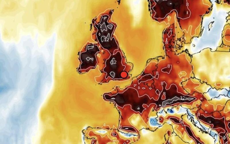 Offaly weather forecaster predicts 30C temps as European heatwave hits Ireland