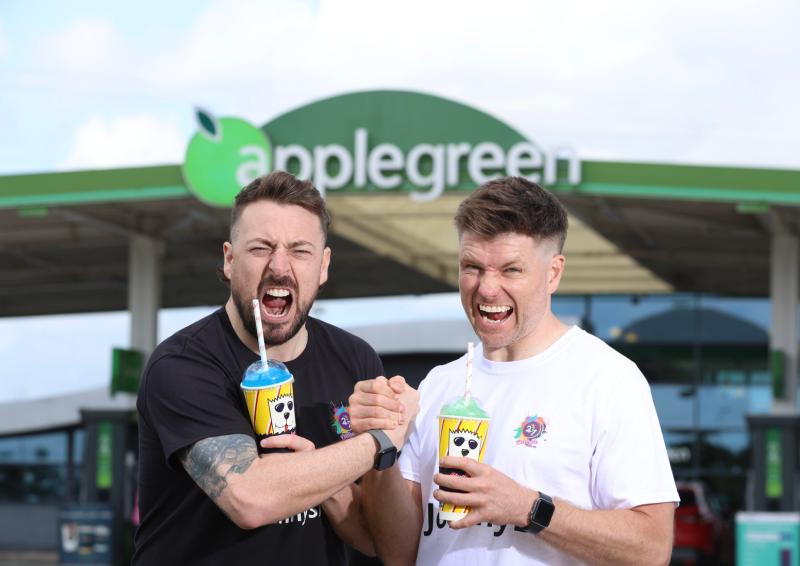 The Two Johnnies announce Portlaoise party with amazing prizes!