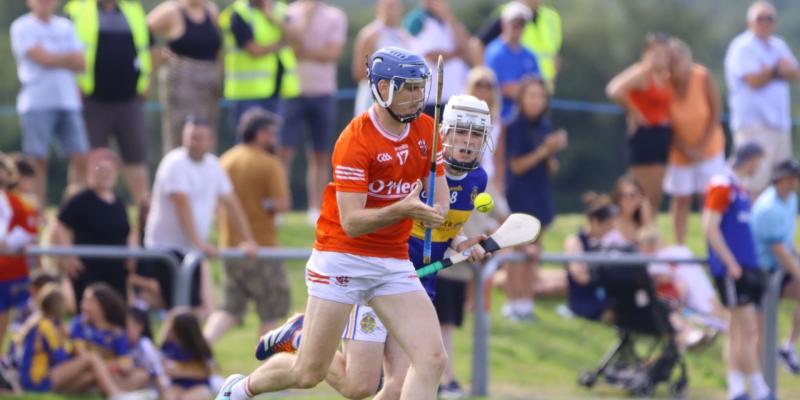 Late scores secure important win for Shinrone as both sides struggle with strong wind on backs