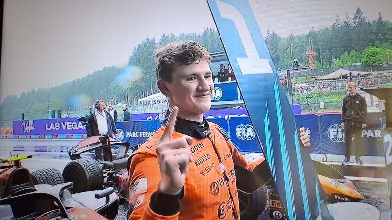 Alex Dunne on top of F2 World Championship after brilliant win in rain in Belguim