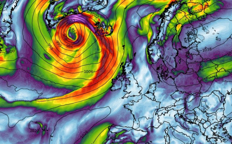 LIVE: Met Éireann's weekend weather is in - three counties hit with warnings 