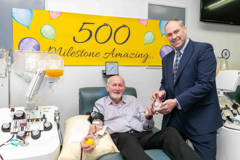 Offaly man honoured for incredible 500th donation by Blood Transfusion Service