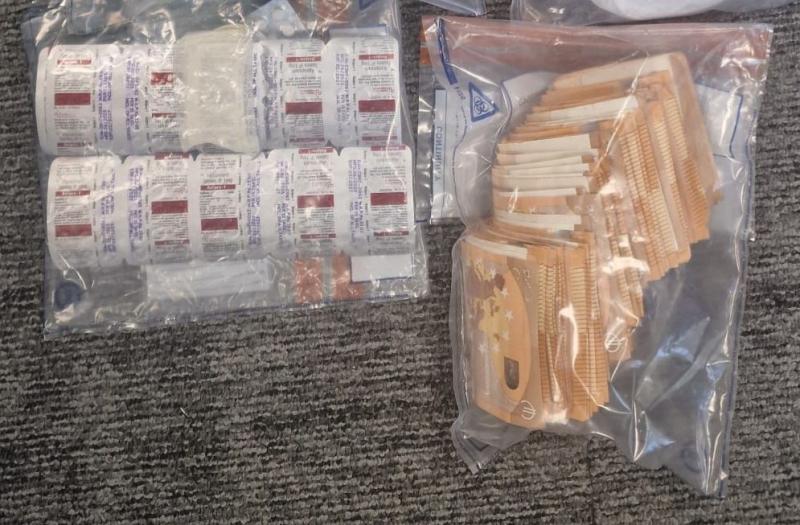 BREAKING: Laois Offaly Garda&iacute;  arrest man and seize drugs and cash