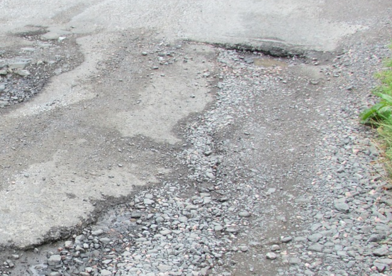 Offaly roads under &lsquo;major pressure&rsquo; due to &lsquo;abnormal&rsquo; vehicles carrying heavy loads