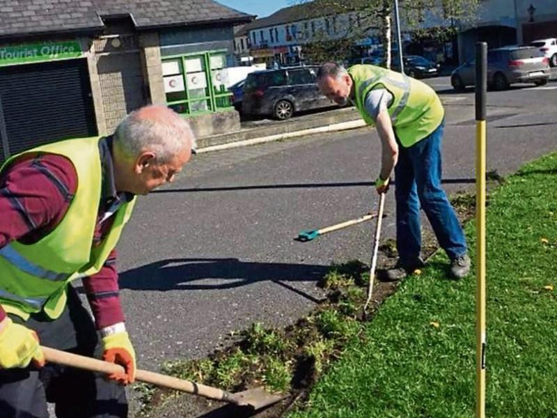 Lowry welcomes &euro;1,000 grant for Community Employment Schemes