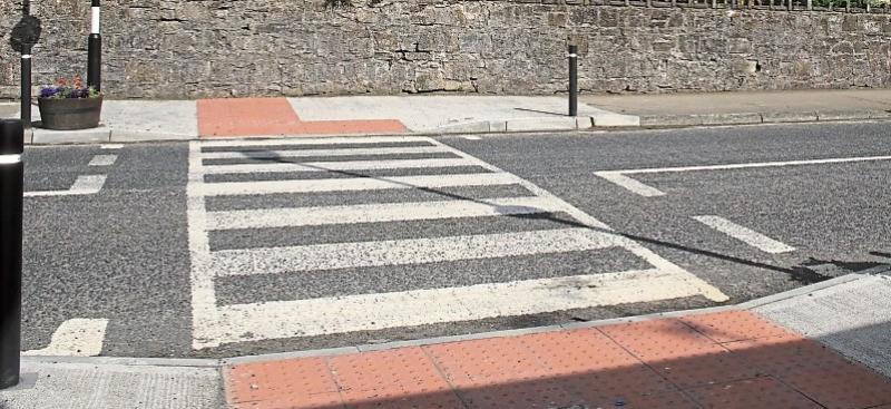 Petition signed for pedestrian crossing at housing estate in Offaly