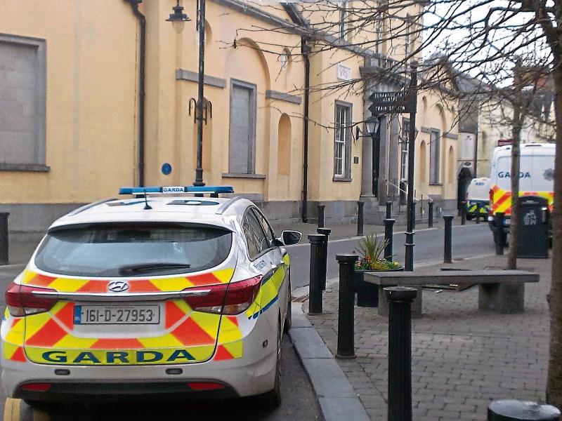 Offaly teenager who drove towards oncoming traffic while being followed by gardai avoids conviction