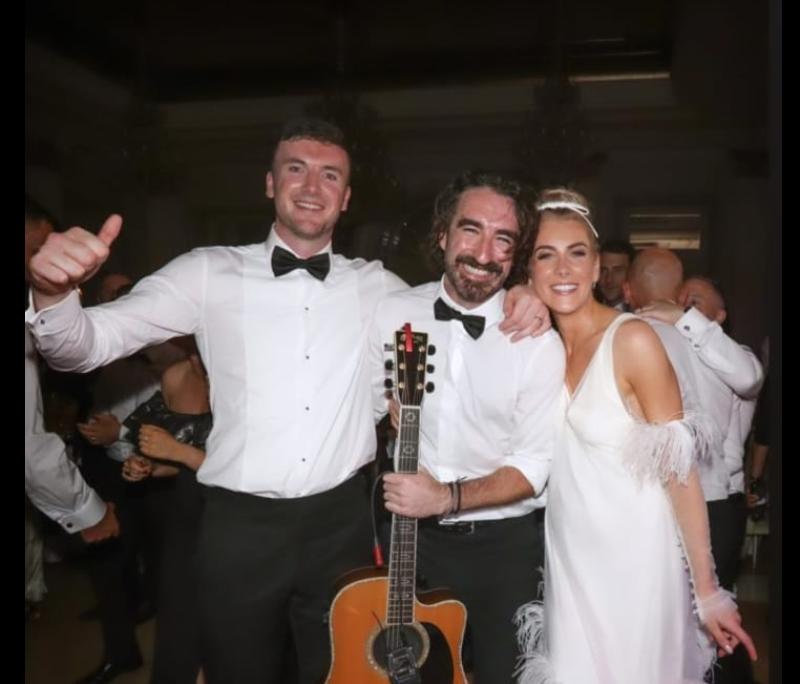 Limerick hurling captain and wife Louise serenaded by Corona's frontman with Cranberries classic for first dance