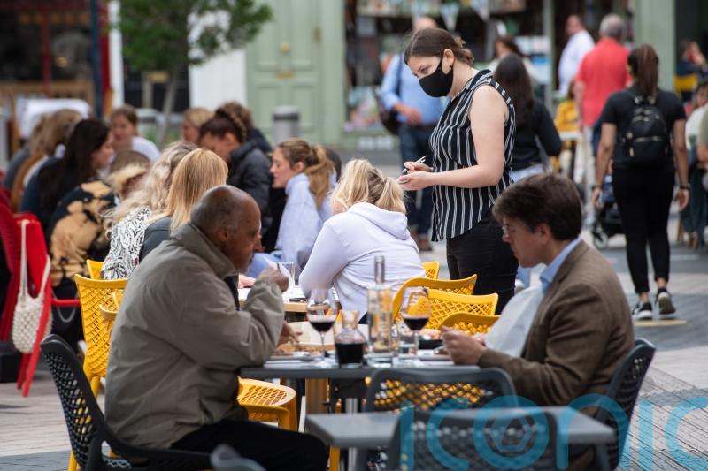 Covid symptoms appear much quicker than previously thought, UK study reveals