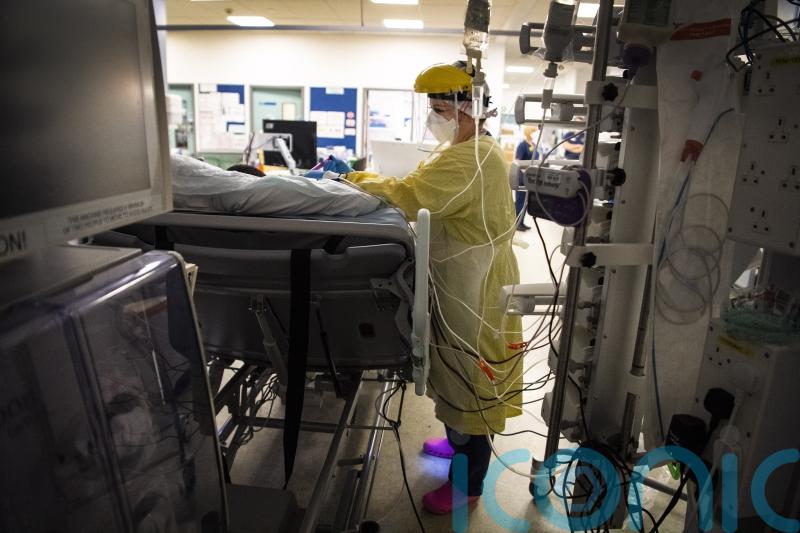 Covid deaths fall to 60 in weekly update