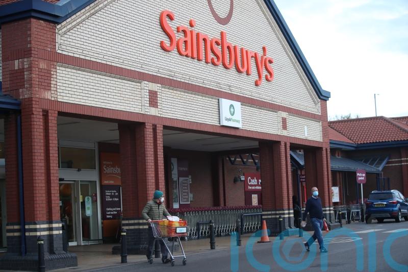 Sainsbury’s urges Chancellor to launch online sales tax after M&S rejection plea