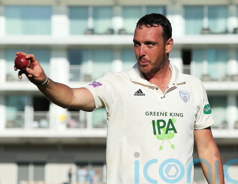 Hampshire’s County Championship title bid boosted by unbeaten 57 from Kyle Abbot
