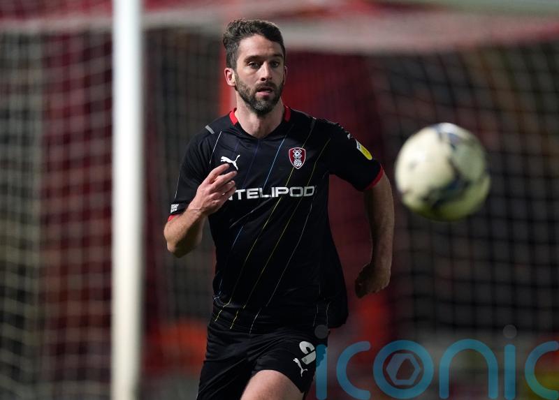 Will Grigg nets crucial penalty as MK Dons win at Oxford