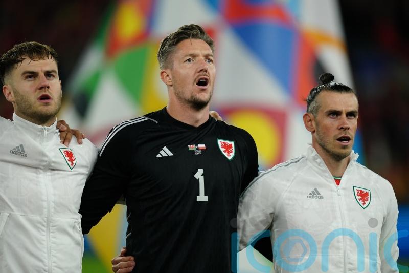 Michael Sheen gives rousing speech to Wales squad – Monday’s sporting social