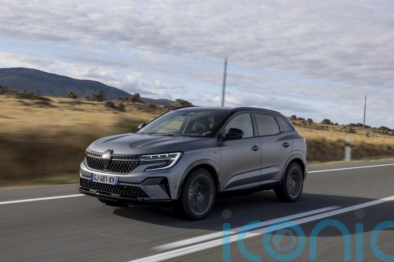 First Drive: The Renault Austral arrives as a new hybrid crossover brimmed with technology