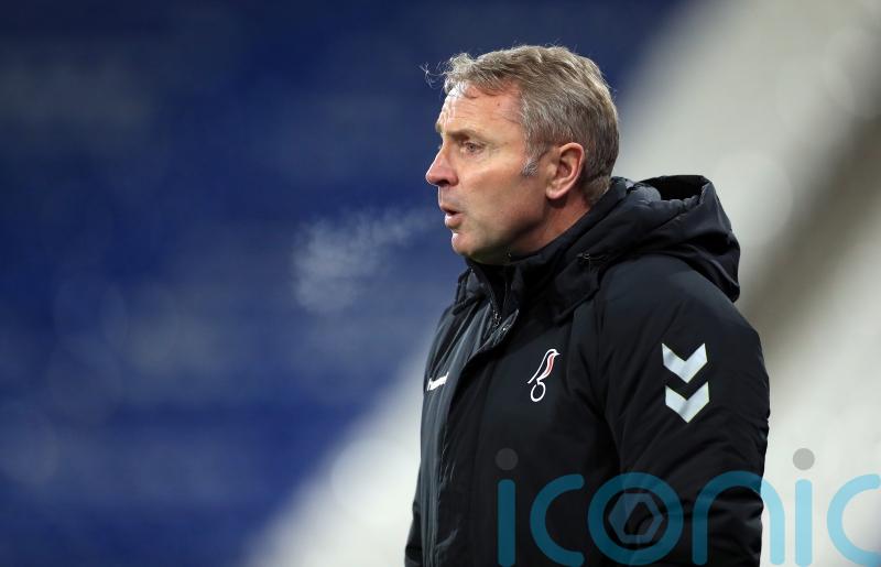 Owen Moxon’s late goal earns Paul Simpson’s Carlisle a draw at Harrogate