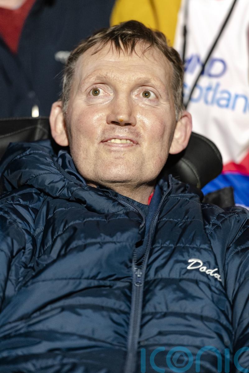Rugby star Kevin Sinfield pays tribute to Doddie Weir after raising £2m