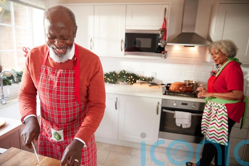 How to cook an eco-friendly Christmas dinner and keep energy costs low