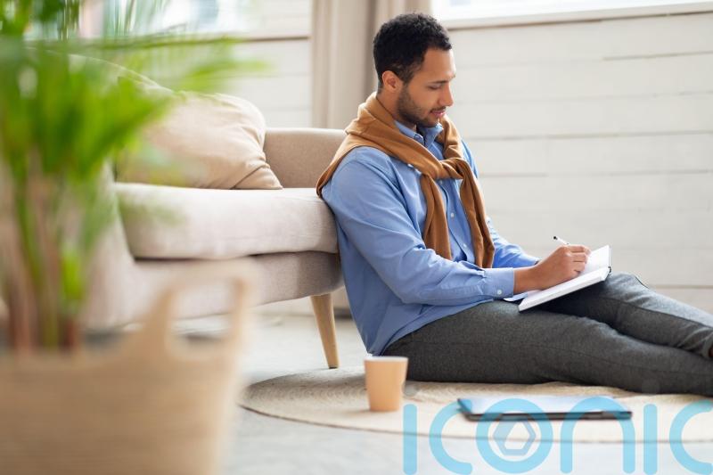 How to stick to New Year money resolutions, according to a psychologist