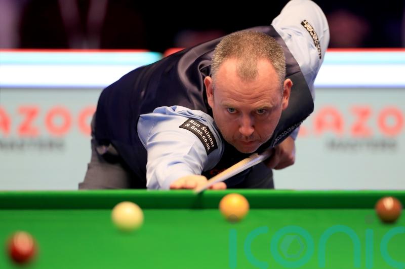 Mark Williams ends losing streak against Ronnie O’Sullivan to reach Masters semi