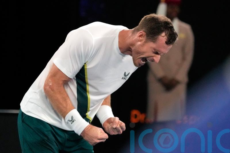 Andy Murray rolls back the years with five-set win over Matteo Berretini