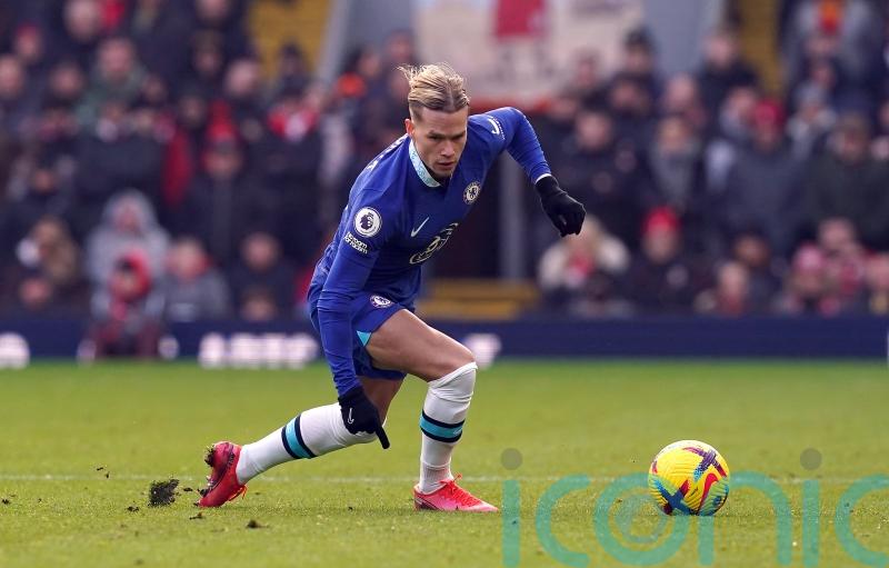 Cesar Azpilicueta advises ‘very confident’ Mykhailo Mudryk to ignore price tag