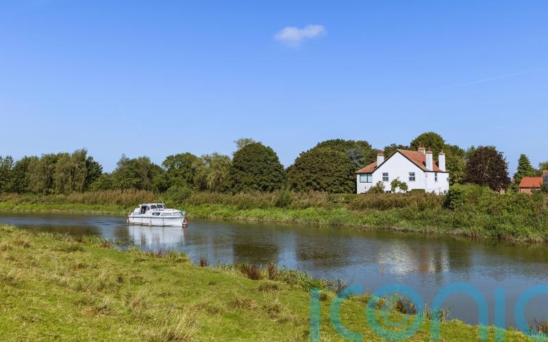 Living close to parks or water sources ‘may reduce risk of mental health issues’