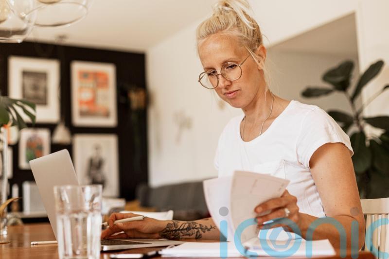 Gender pay gap widens ‘dramatically’ after women have children – TUC