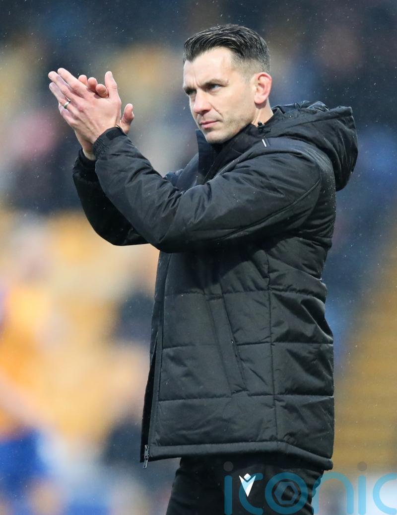 Matt Bloomfield secures first win as Wycombe boss with Fleetwood victory