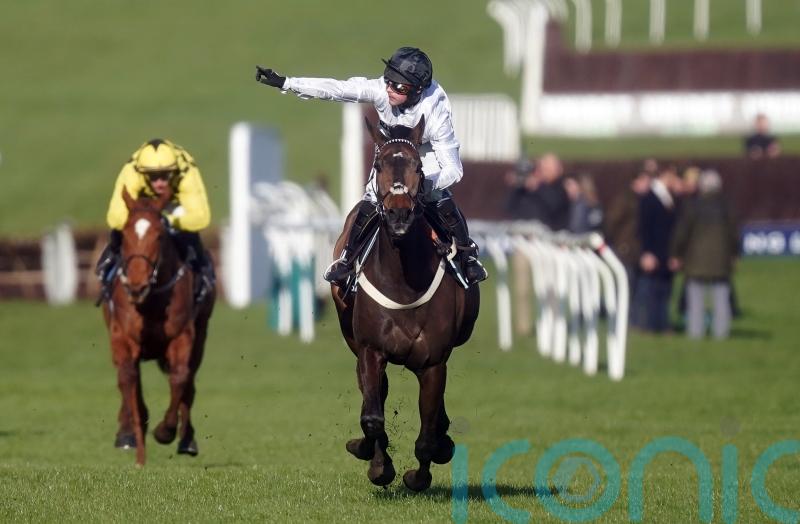 Mullins joins everyone else in being in awe of Constitution Hill