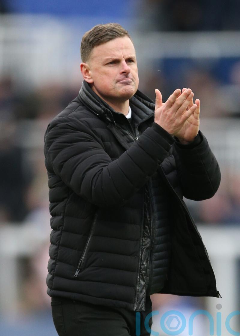 Richie Wellens hails ‘outstanding’ Orient as they go seven points clear