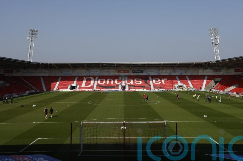 Substitute George Lloyd nets late winner as Grimsby fight back at Doncaster