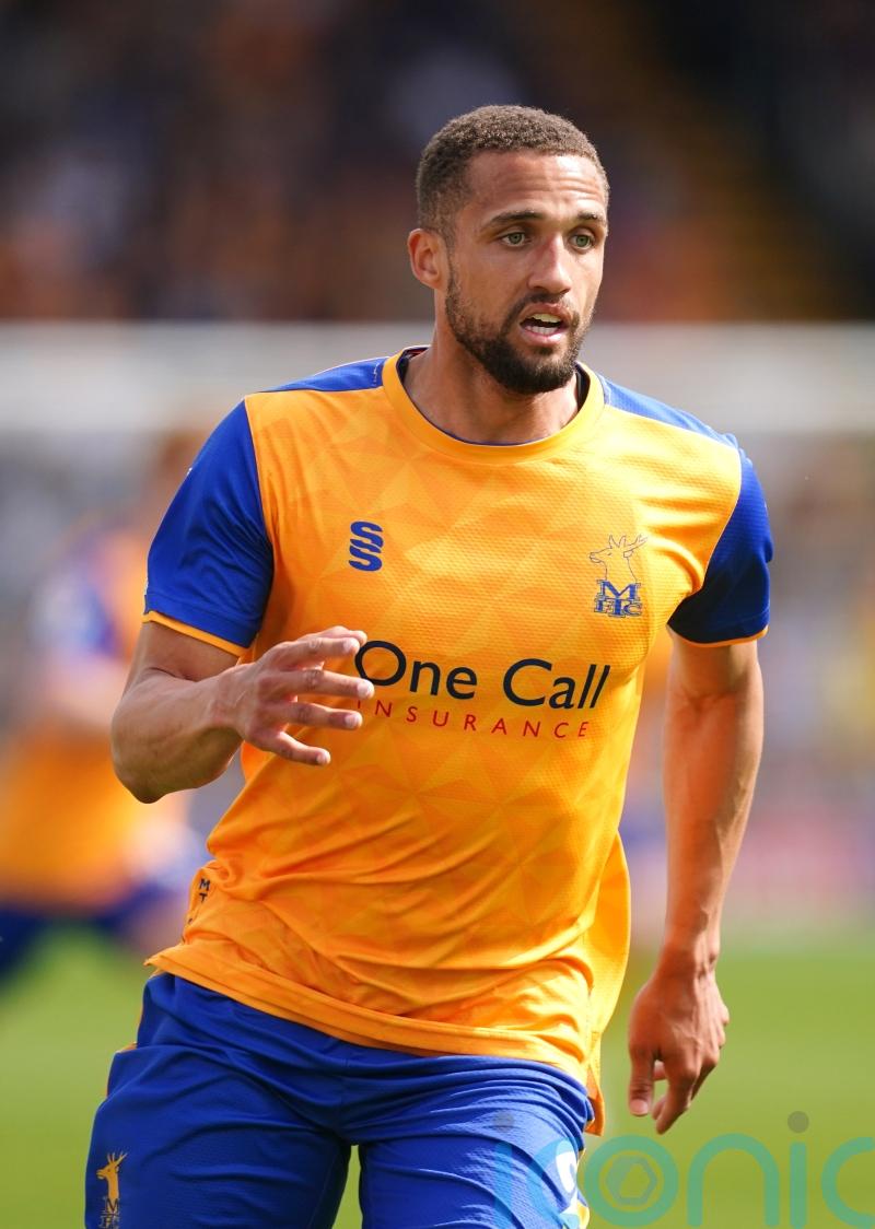 Mansfield move into play-off places with Grimsby draw