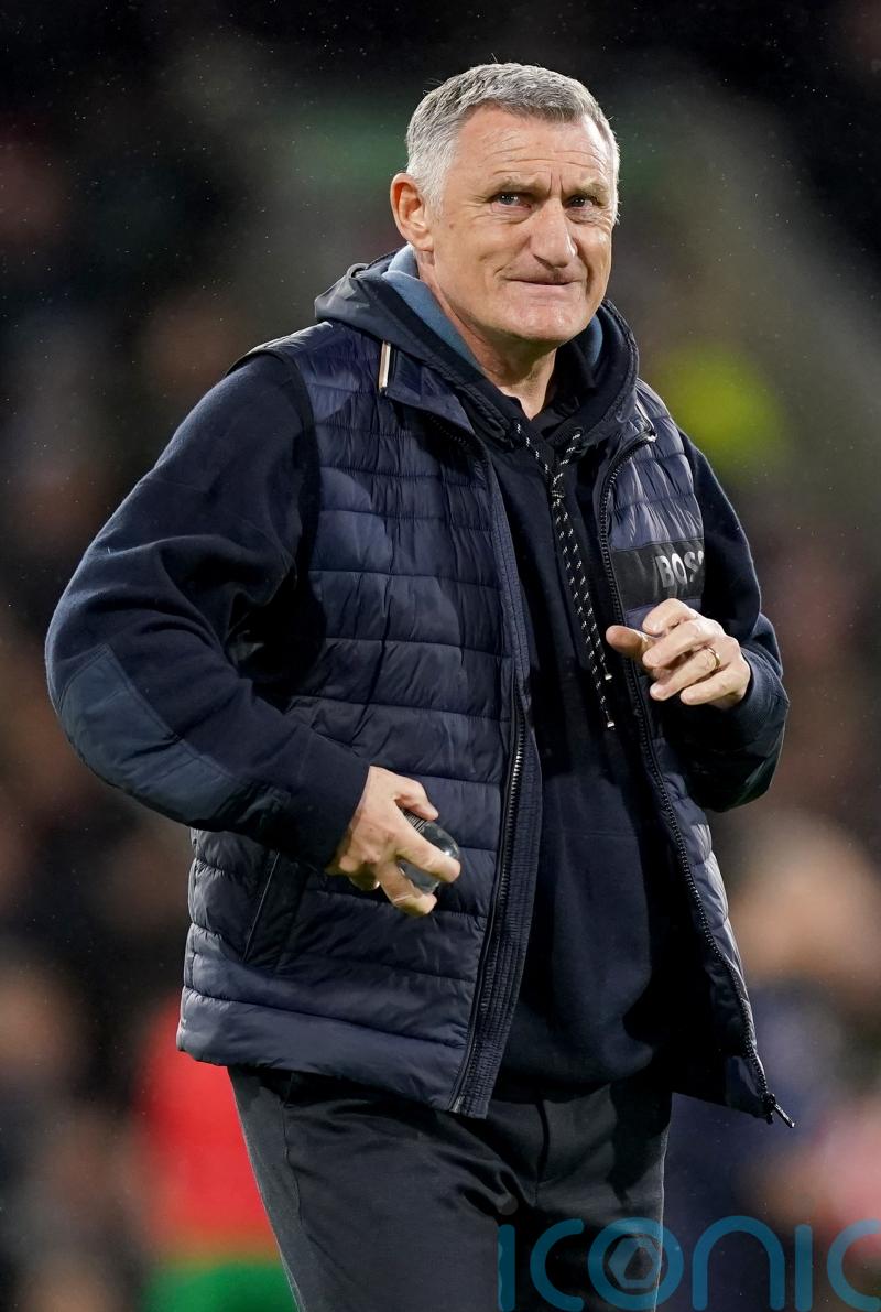 Tony Mowbray hails impact of Sunderland pair Luke O’Nien and Dennis Cirkin
