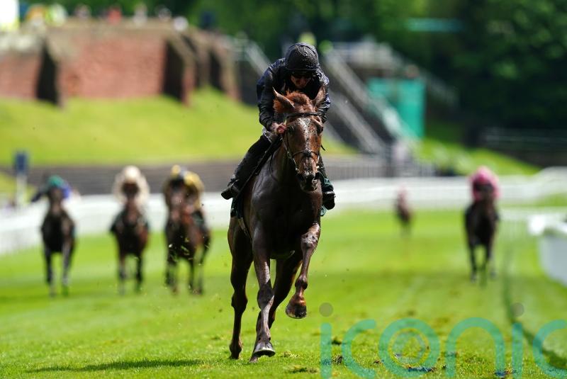Savethelastdance steps out for scintillating Cheshire Oaks success