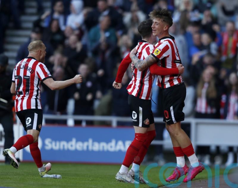 Amad Diallo’s stunner and Trai Hume’s header give Sunderland edge over Luton
