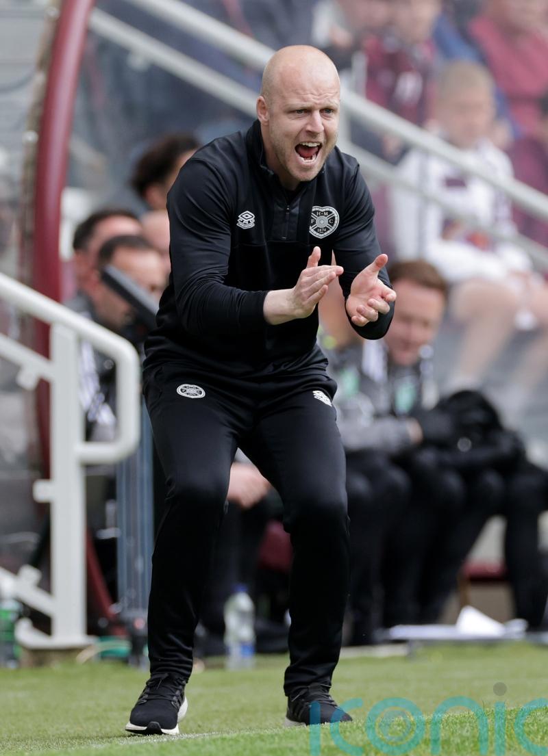 Steven Naismith happy with Hearts as they see off Aberdeen