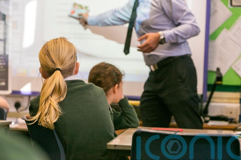 Nearly a third of primary schools have no male classroom teachers – study